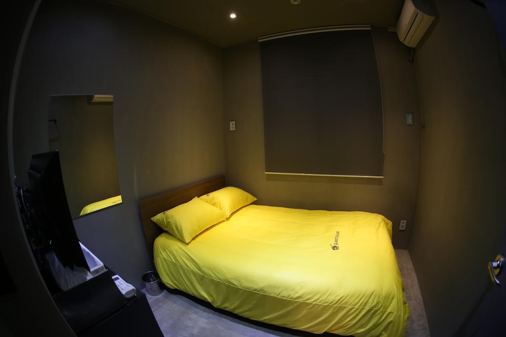 24 Guesthouse Garosugil - Gangnam Seúl Habitación foto